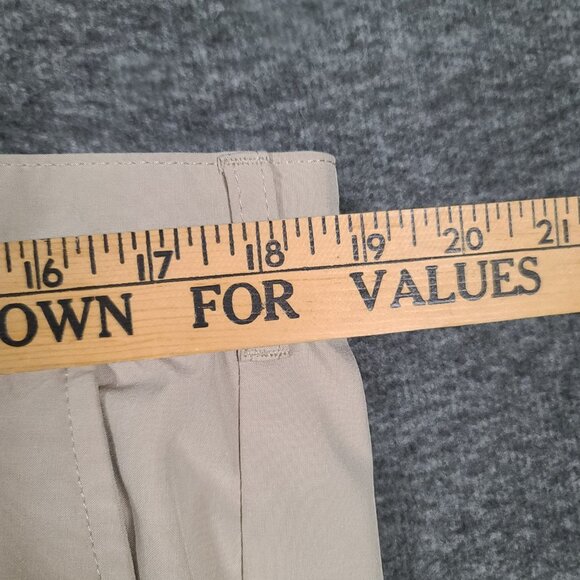 Izod Golf Men's 40x30 Beige Flat Front Stretch Performance Golf Pants - Picture 16 of 16